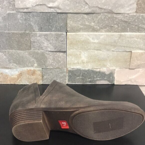 Sugar Tessa Ankle Bootie - Picture 3 of 6